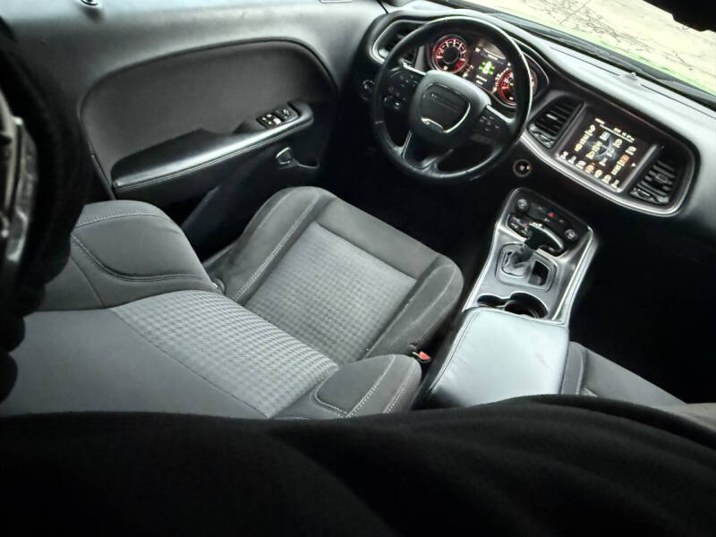 2016 Dodge Challenger SXT