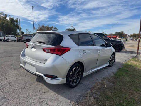 2016 Scion iM