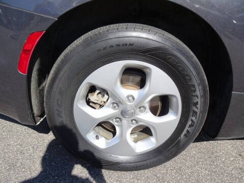 2017 Chrysler Pacifica Hybrid Premium