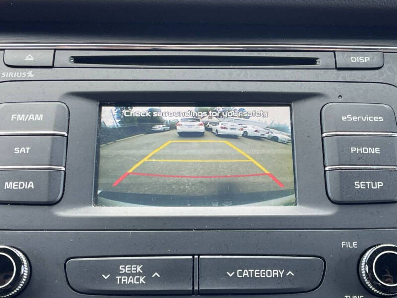 2016 Kia Sedona LX