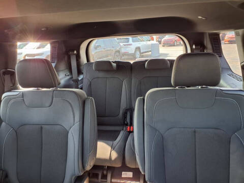 2025 Jeep Grand Cherokee L Laredo X