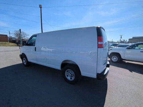 2025 Chevrolet Express 2500