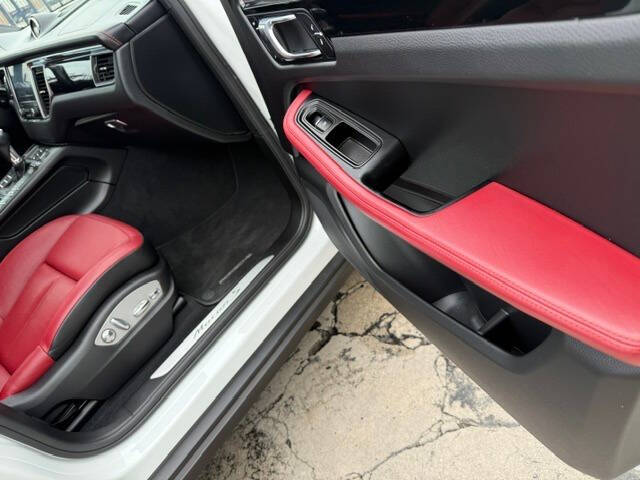 2018 Porsche Macan S