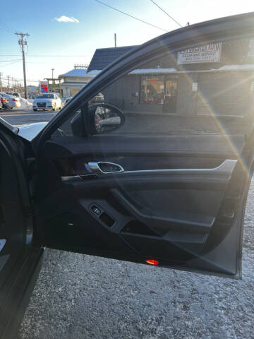 2014 Porsche Panamera 4