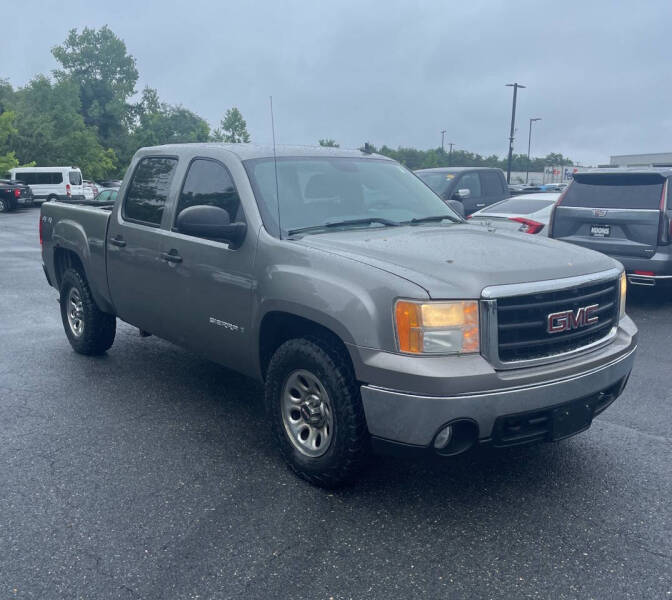 2007 GMC Sierra 1500 for sale at Precision Automotive Group in Youngstown OH