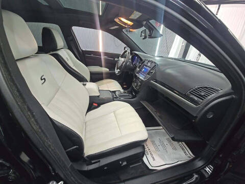 2017 Chrysler 300 S