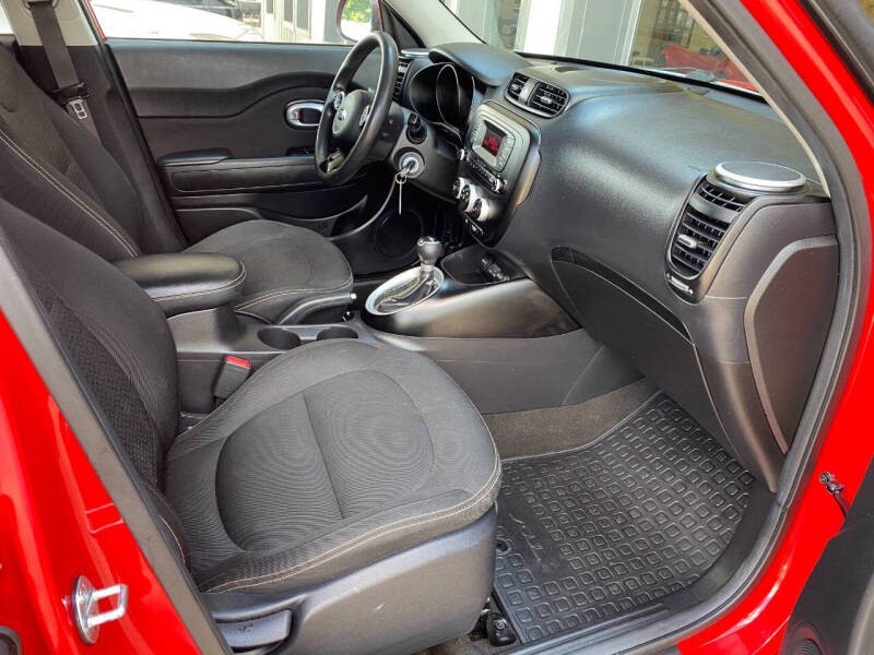 2015 Kia Soul +