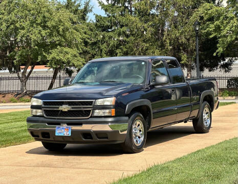 2006 Chevrolet Silverado 1500 for sale at PRIME TIME AUTO in Saint Louis MO