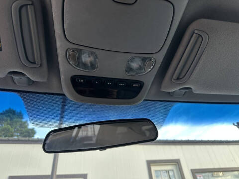 2005 Toyota Sequoia SR5