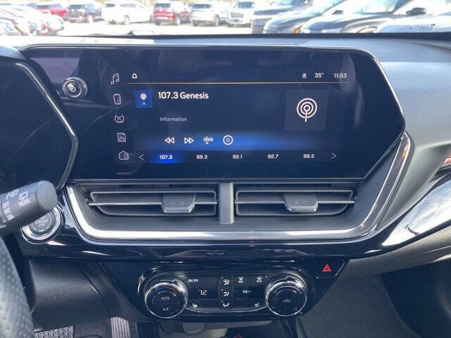 2025 Chevrolet Trax RS