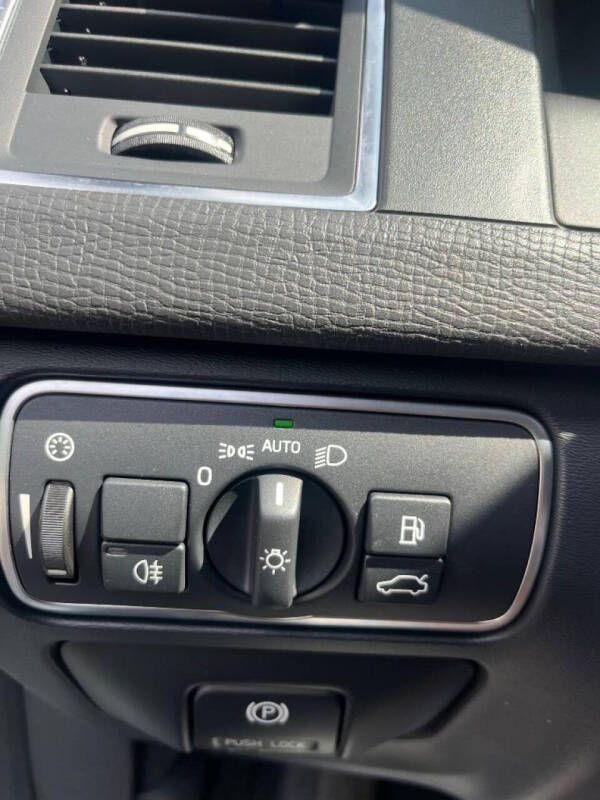 2015 Volvo XC60 T6 Drive-E Platinum