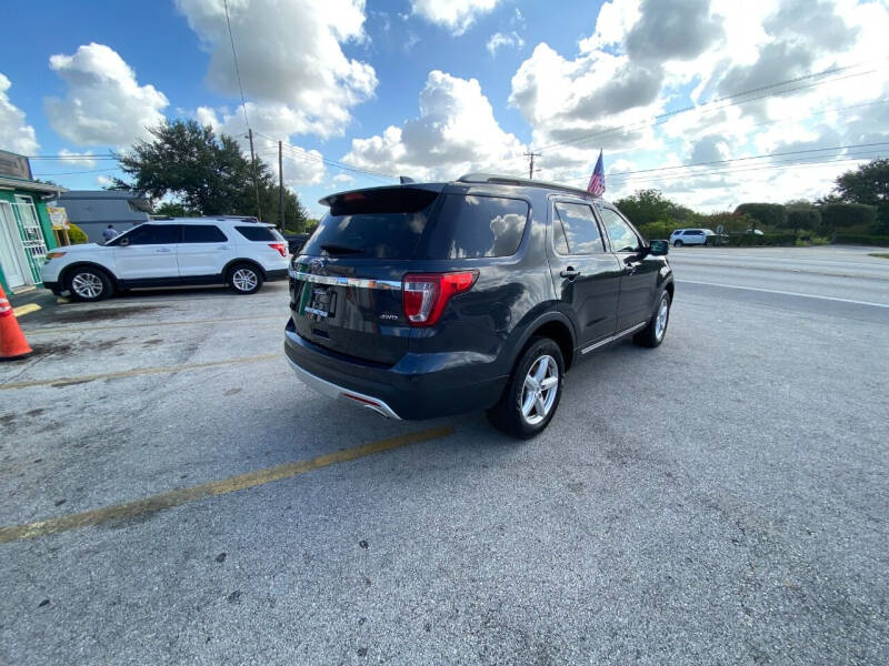 2017 Ford Explorer XLT