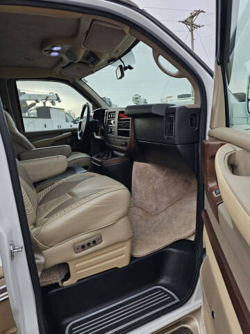 2013 Chevrolet Express Van 1500