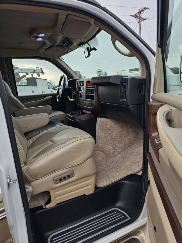 2013 Chevrolet Express Van 1500