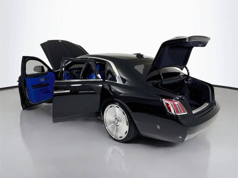 2025 Rolls-Royce Ghost