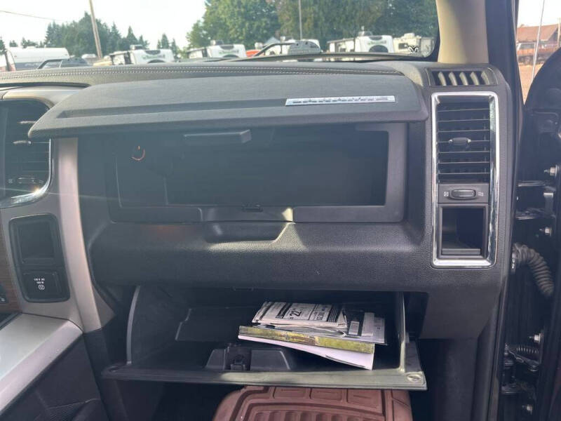 2016 RAM 1500 Laramie