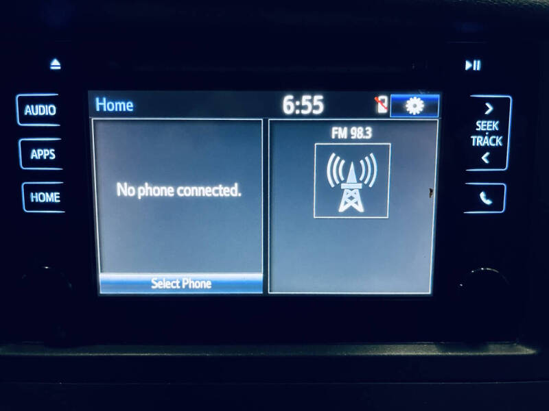 2017 Toyota Sienna LE 7-Passenger Auto Access Seat
