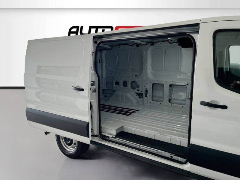 2025 Ford Transit