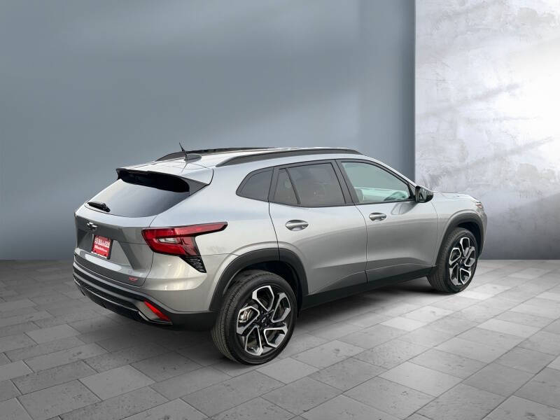 2025 Chevrolet Trax RS