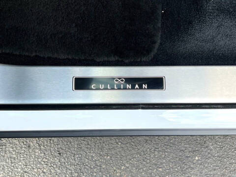 2022 Rolls-Royce Black Badge Cullinan