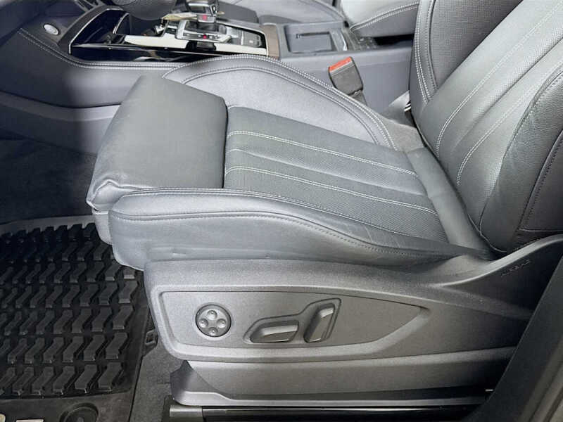 2024 Audi Q5 e quattro S line Prestg 55 TFSI