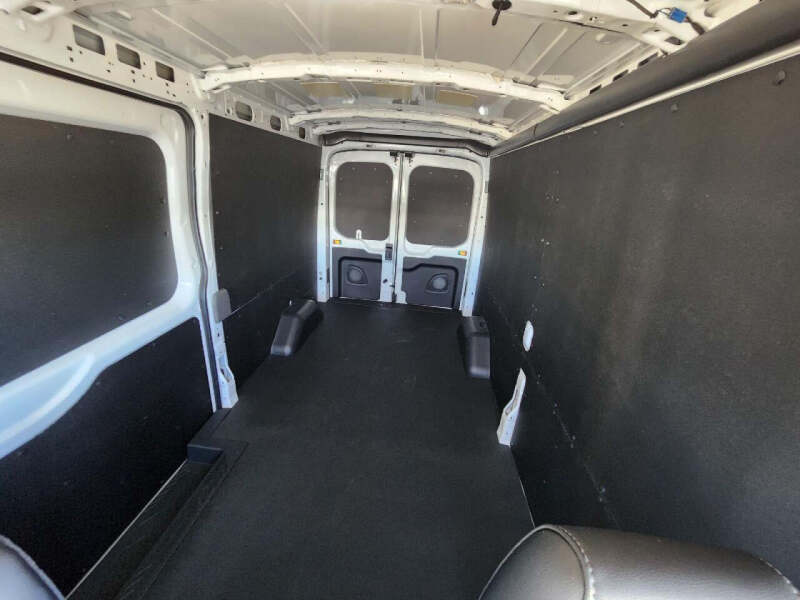 2025 Ford Transit 250