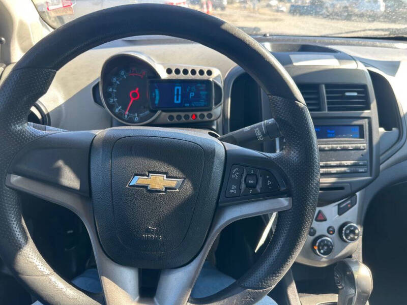 2014 Chevrolet Sonic LS Auto