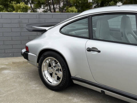1989 Porsche 911 Carrera