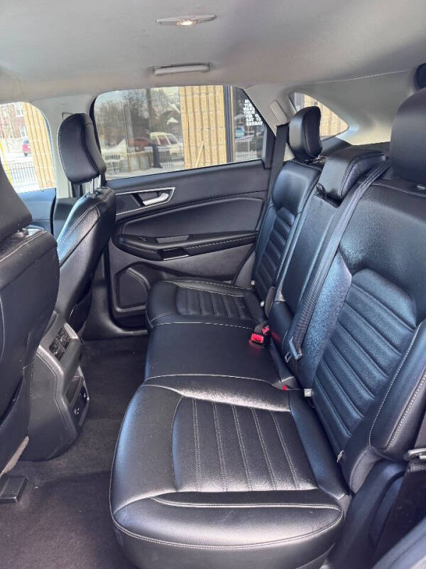 2022 Ford Edge SEL