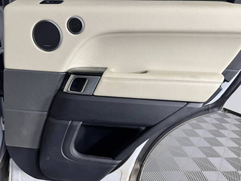 2017 Land Rover Range Rover Sport HSE