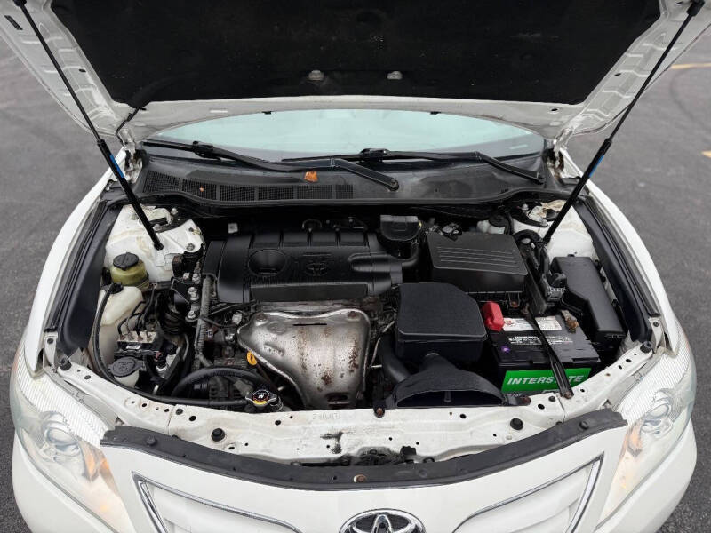 2010 Toyota Camry LE