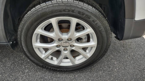 2017 Jeep Cherokee Sport