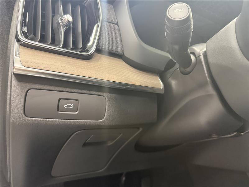 2025 Volvo XC90 B6 Plus Bright Theme 7P