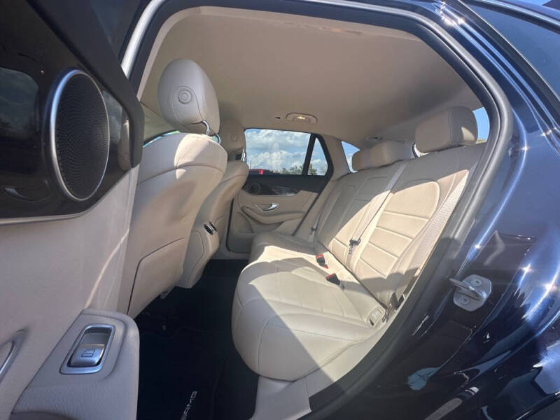 2021 Mercedes-Benz GLC GLC 300