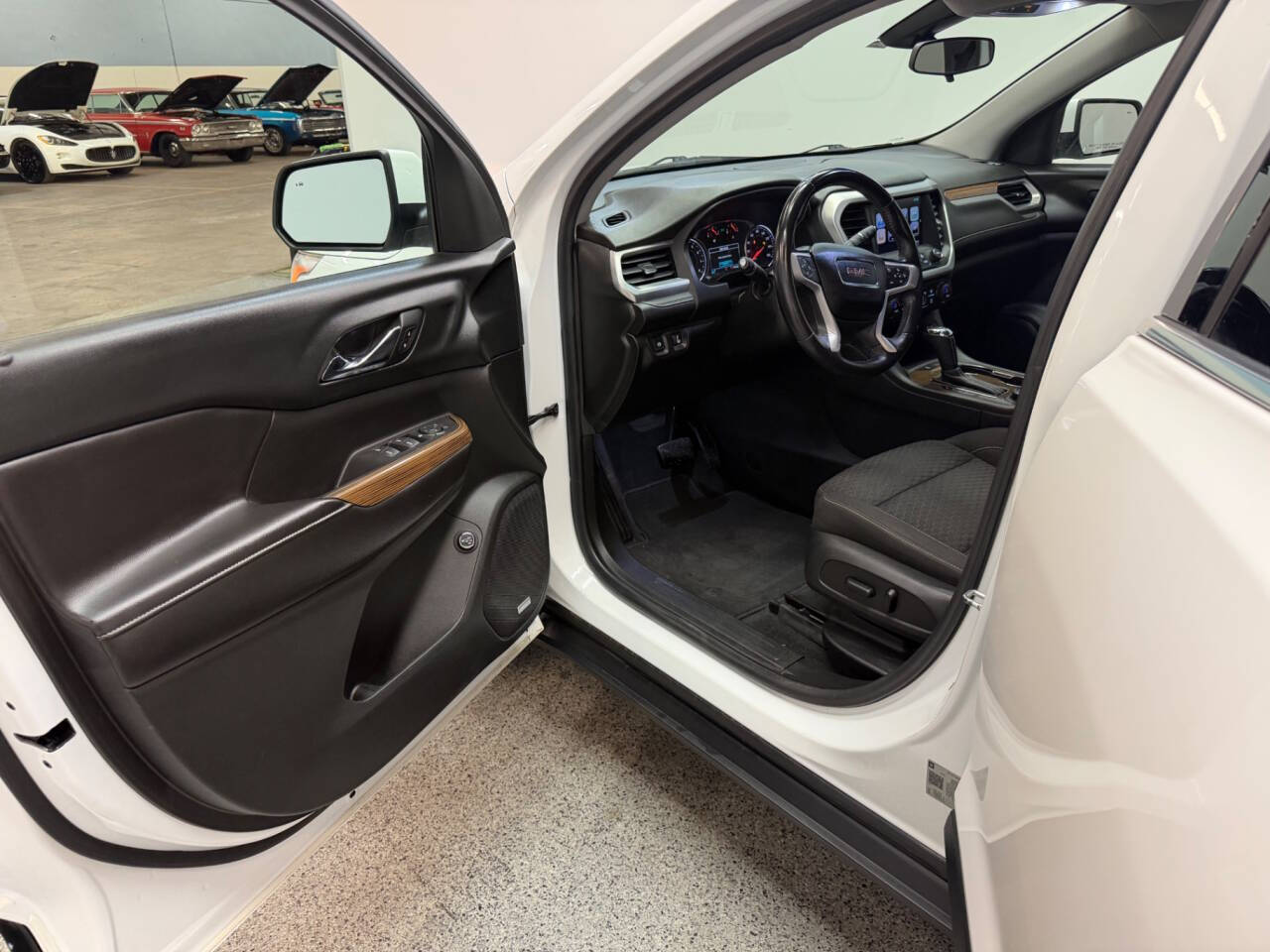 2018 GMC Acadia 19