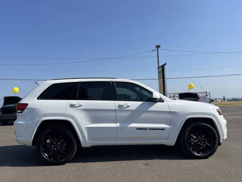 2019 Jeep Grand Cherokee Laredo