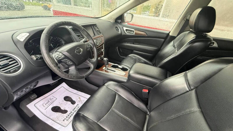 2018 Nissan Pathfinder Platinum