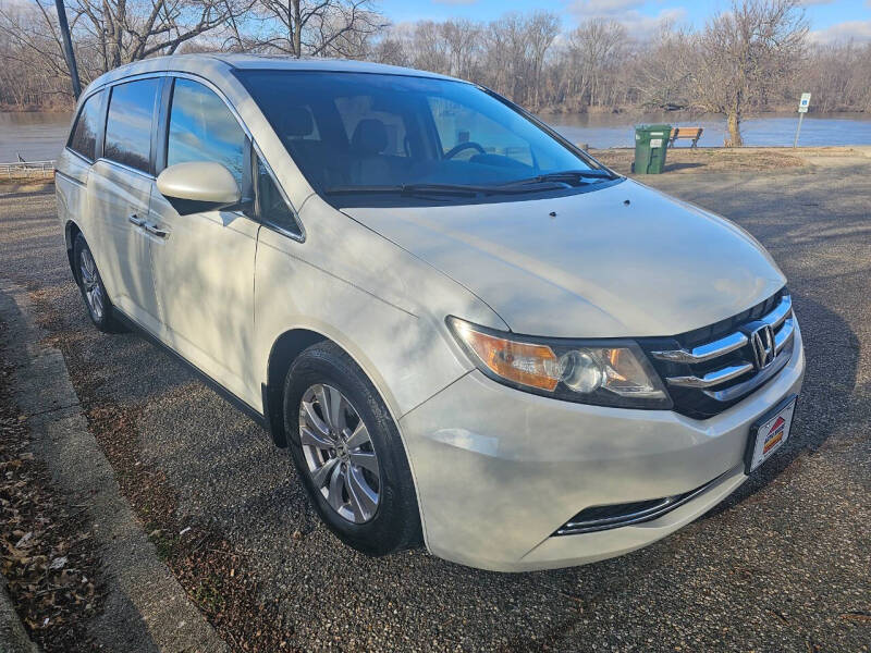 2016 Honda Odyssey for sale at Auto House Superstore in Terre Haute IN