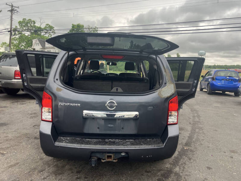 2011 Nissan Pathfinder S