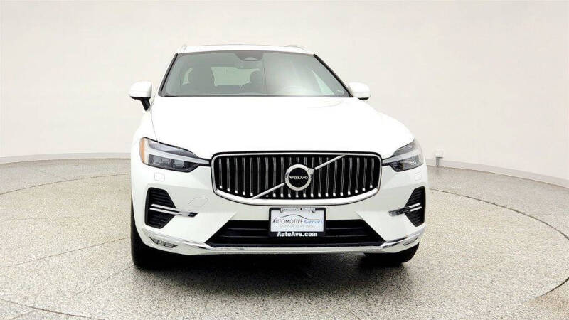2023 Volvo XC60 B5 Plus Bright Theme