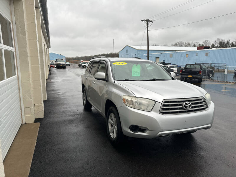 Used 2010 Toyota Highlander  with VIN 5TDBK3EH8AS021292 for sale in Spencerport, NY