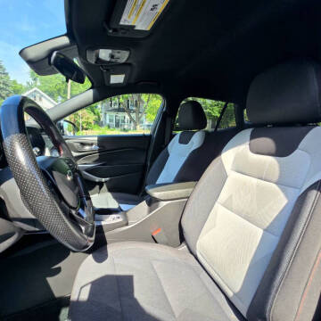 2024 Chevrolet Trax RS