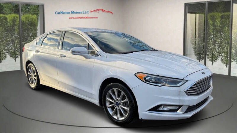 2017 Ford Fusion SE's photo