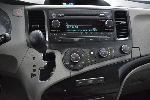 2012 Toyota Sienna
