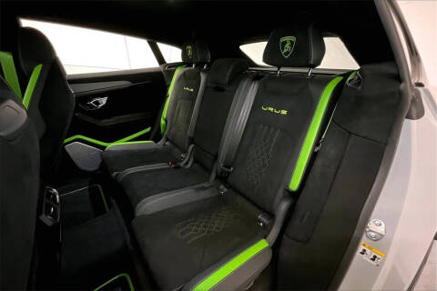 2024 Lamborghini Urus Performante