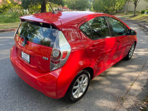 2013 Toyota Prius c Four