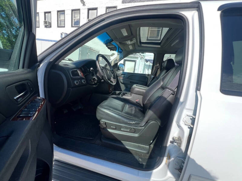 2012 Chevrolet Suburban LT