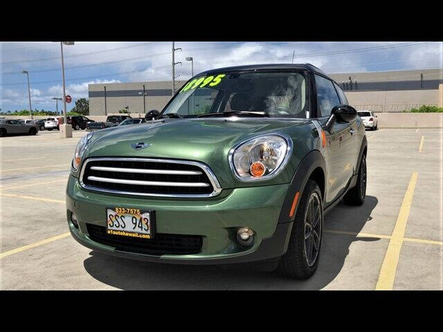 Dk. Green 2015 MINI Paceman Cooper Cooper 2dr Hatchback 2