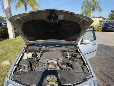 2002 Lincoln Town Car Signature