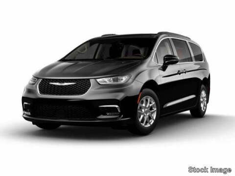2023 Chrysler Pacifica for sale at Goldy Chrysler Dodge Jeep Ram Mitsubishi in Huntington WV